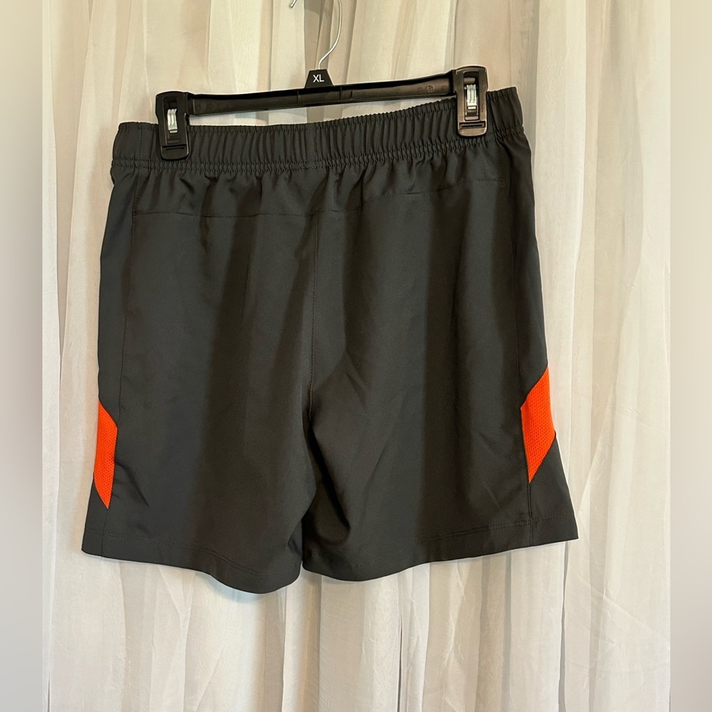 Nike Black Athletic Shorts with Red Panels - Picture 4 of 6